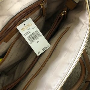 White Michael Kors Bag, like new!